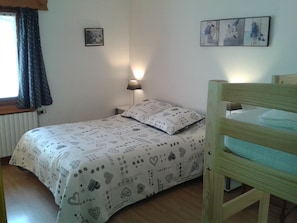 1 Schlafzimmer, Bügeleisen/Bügelbrett, kostenloses WLAN