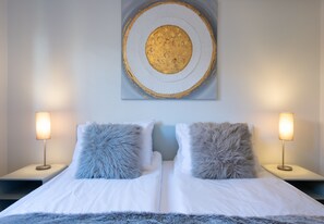 2 bedrooms, iron/ironing board, free WiFi, bed sheets