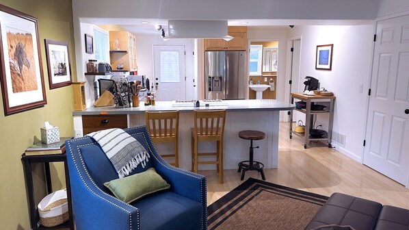 المنشأة من الداخل