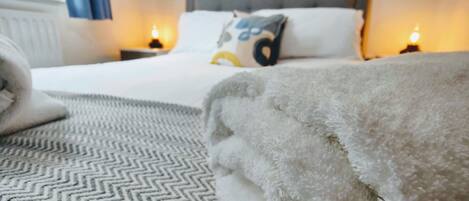 4 dormitoris, planxa i posts de planxar i wifi gratuïta