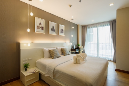 ★Luxury1BRチェンマイナイトバザールルーフプール5分★