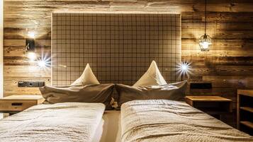 3 bedrooms, travel crib, free WiFi, bed sheets