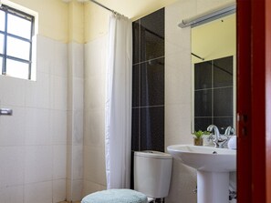 Shower, towels, soap, shampoo