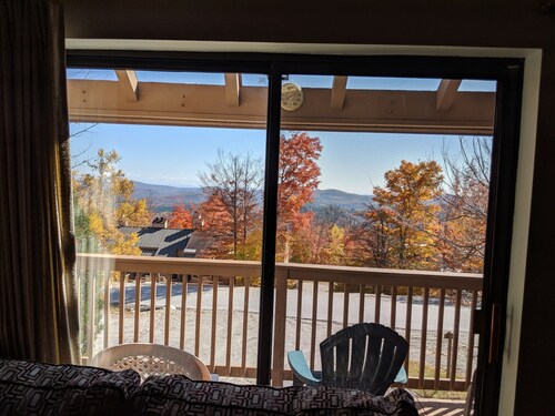 Ski on, ski off four bedroom trailside condo at Okemo