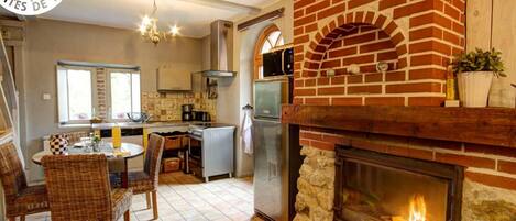 Refrigerador, microondas, lavavajillas y congelador