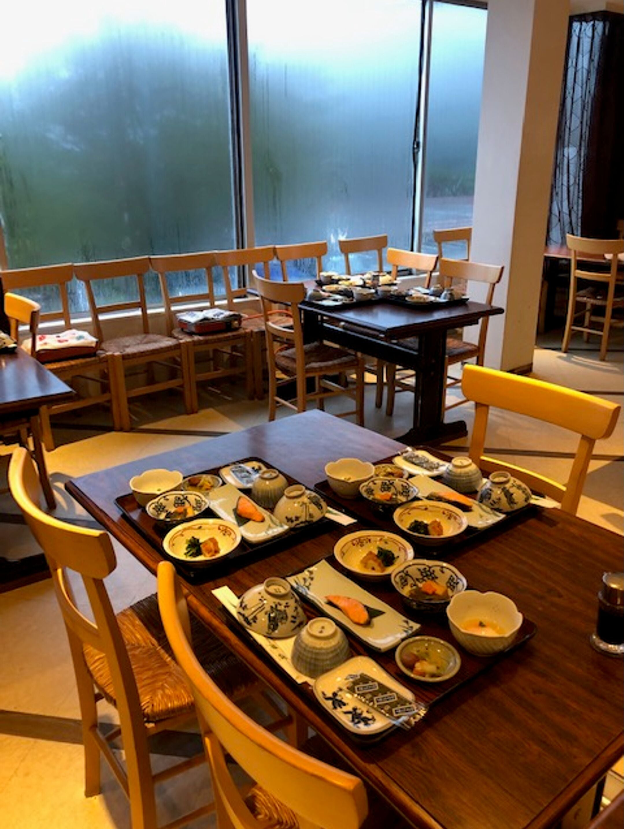 daily full breakfast (jpy 1200 per person)