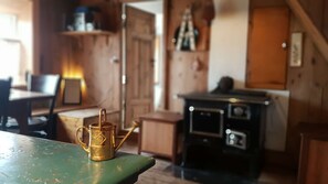 Interior - The Real Faroese Experience (Skálavík)