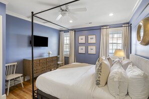4 habitaciones, tabla de planchar con plancha, wifi y ropa de cama