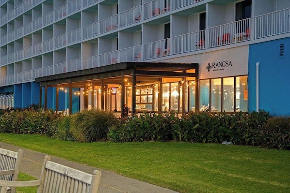 Exterior - Beach Hideaway: Warm Up in Heated Pool & Hot Tub (Virginia Beach)