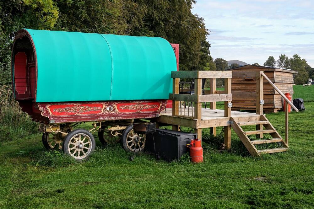 Islay @ Westcote Glamping