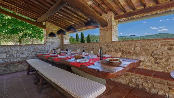 Outdoor dining