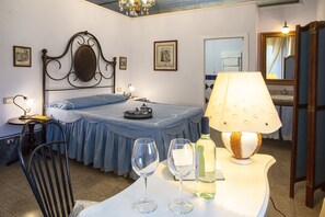 10 habitaciones, internet y ropa de cama 