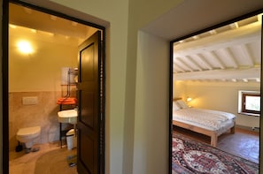 2 camere, accesso a Internet, lenzuola