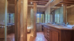 Immagine non classificata, 5 di 47, pulsante