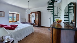 3 chambres, accĂšs Internet, draps fournis