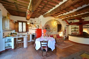 Dining - Antica Poesia, Camaiore, Lucca and Viareggio (Camaiore)