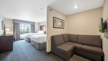 Luxe beddengoed, pillowtop-bedden, een kluis op de kamer, een bureau