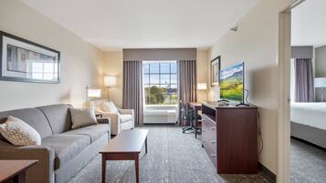 Premium bedding, pillowtop beds, in-room safe, desk