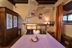 1 bedroom, internet, bed sheets - Val di Prulli, Cavriglia, Arezzo and Cortona (Cavriglia)