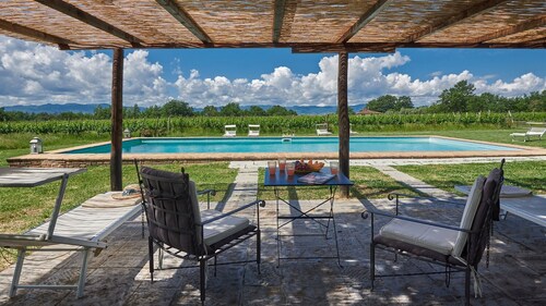 Villa dei Cavalli, Terranuova Bracciolini, Arezzo and Cortona
