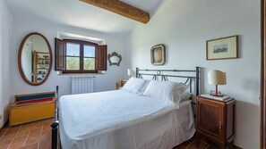 2 bedrooms, Internet, bed sheets