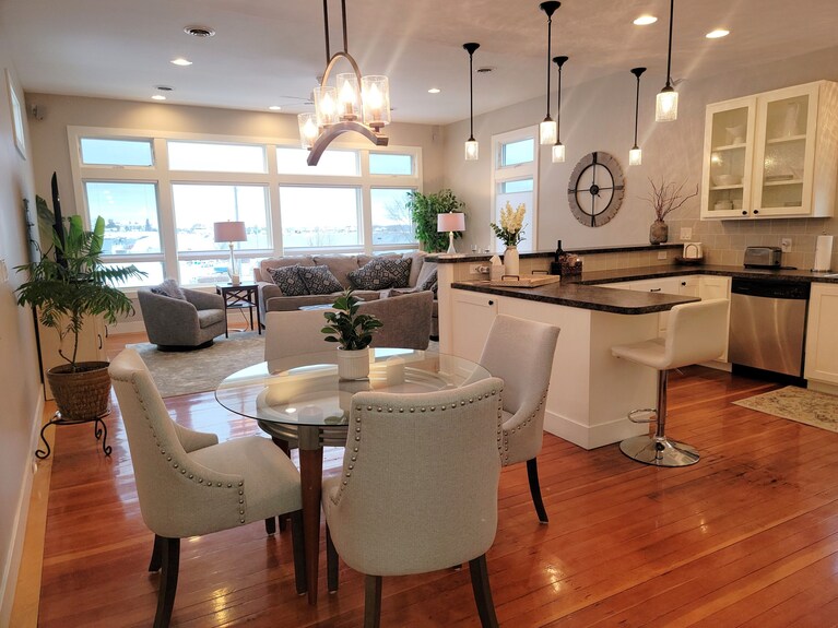 St Ignace Loft - Downtown St Ignace - 맥키낵 아일랜드