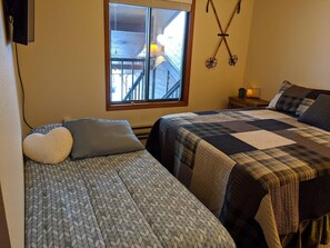 2 bedrooms, iron/ironing board, travel cot, WiFi