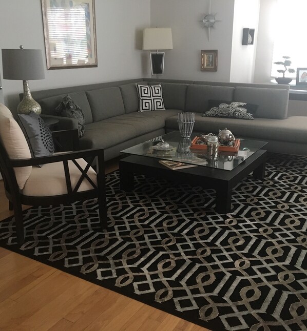 TV - Margate NJ Beach House    (Ventnor City)