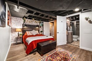 1 habitación, tabla de planchar con plancha, wifi y ropa de cama