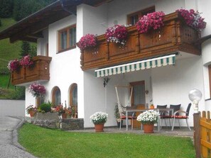 Unclassified image, 3 of 30, button - Apartment II - Chalet Sonnblick (Außerrotte)