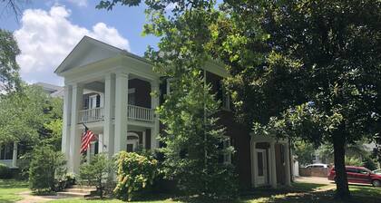 Location location location-#15015318-1