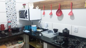 Microwave, oven, coffee/tea maker, blender