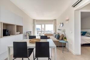 Dining - Asara Playa apartment, next to the sea. completely renovated (San Bartolomé de Tirajana)