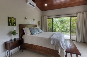 3 bedrooms, in-room safe, iron/ironing board, free WiFi