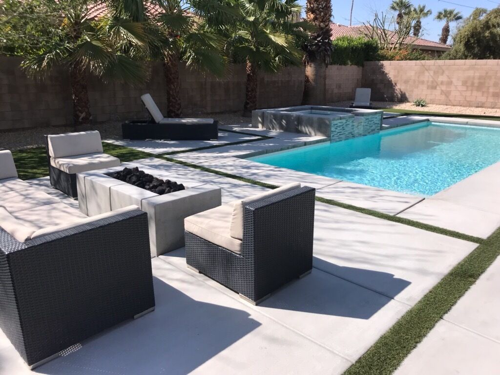 حمّام سباحة مُدفَّأ