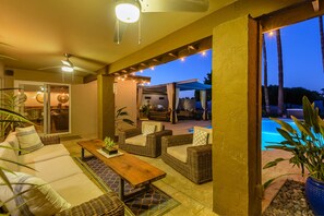 Terrace/patio - Most desirable neighborhood in Scottsdale.  2 masters, private 1 acre lot (Scottsdale)