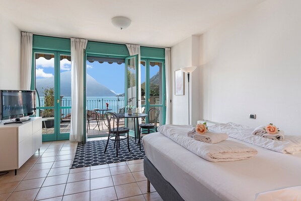 Iron/ironing board, free WiFi, bed sheets - Porto Letizia P10, Porlezza, Italy (Porlezza)