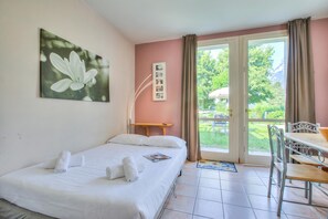 1 bedroom, free WiFi, bed sheets - Porto Letizia Ortensia 4, Porlezza, Italy (Porlezza)