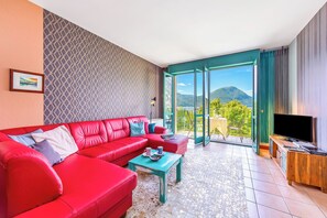 TV - Porto Letizia T14, Porlezza, Italy (Porlezza)