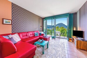 TV - Porto Letizia T14, Porlezza, Italy (Porlezza)