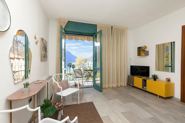 Flat-screen TV, DVD player