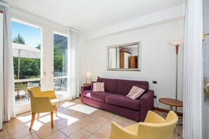 TV - Porto Letizia Ortensia 6, Porlezza, Italy (Porlezza)