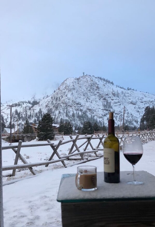 Property grounds - Serene Condo by Palisades Base and Golf Course (Olympic Valley)