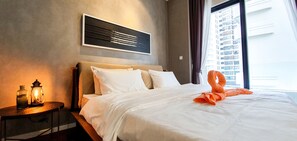 3 bedrooms, blackout curtains, iron/ironing board, WiFi