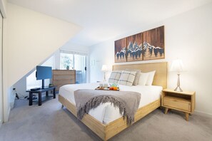 3 Schlafzimmer, Schreibtisch, Bügeleisen/Bügelbrett, WLAN