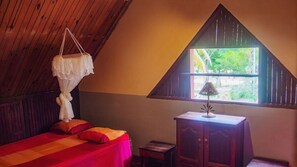 2 Schlafzimmer, Bügeleisen/Bügelbrett