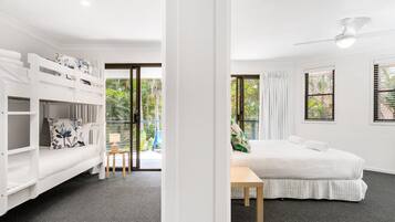 3 bedrooms, iron/ironing board, travel cot, free WiFi