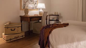 Design Double or Twin Room | 1 bedroom, premium bedding, minibar, individually decorated