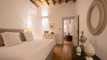 Deluxe Double Room | 1 bedroom, premium bedding, minibar, individually decorated