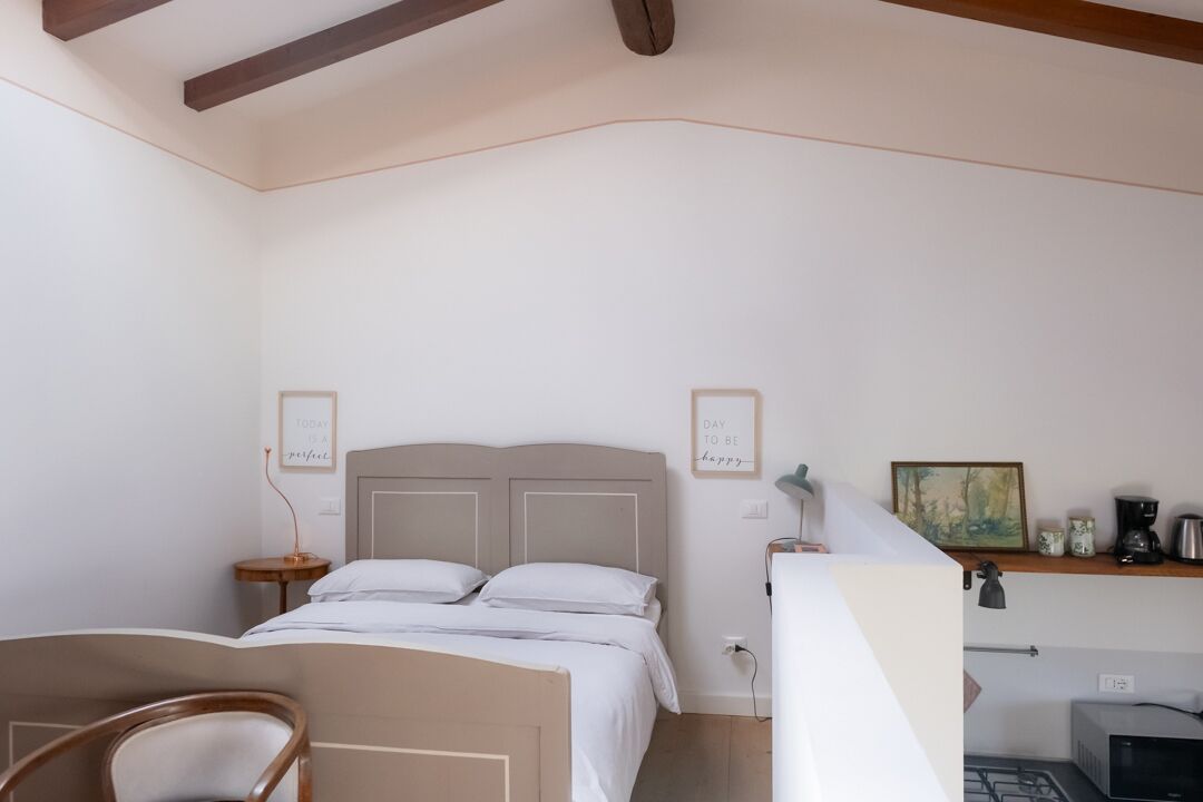 1 bedroom, travel cot, free WiFi, bed sheets